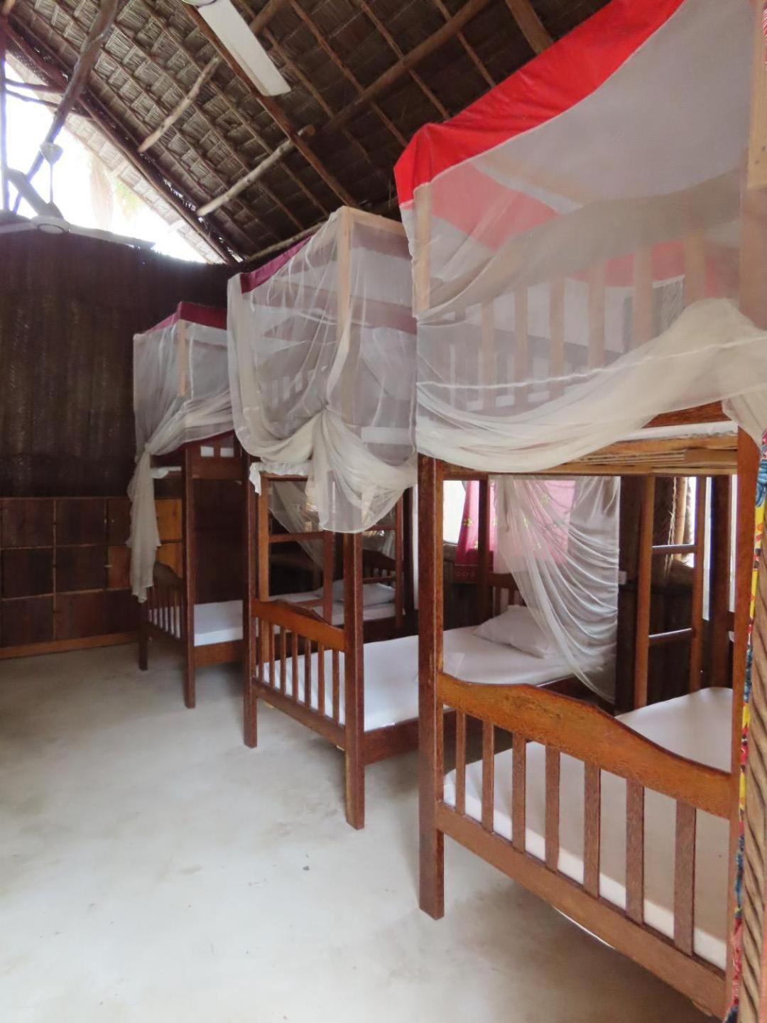 Albergue Drifters Zanzibar Paje Exterior foto