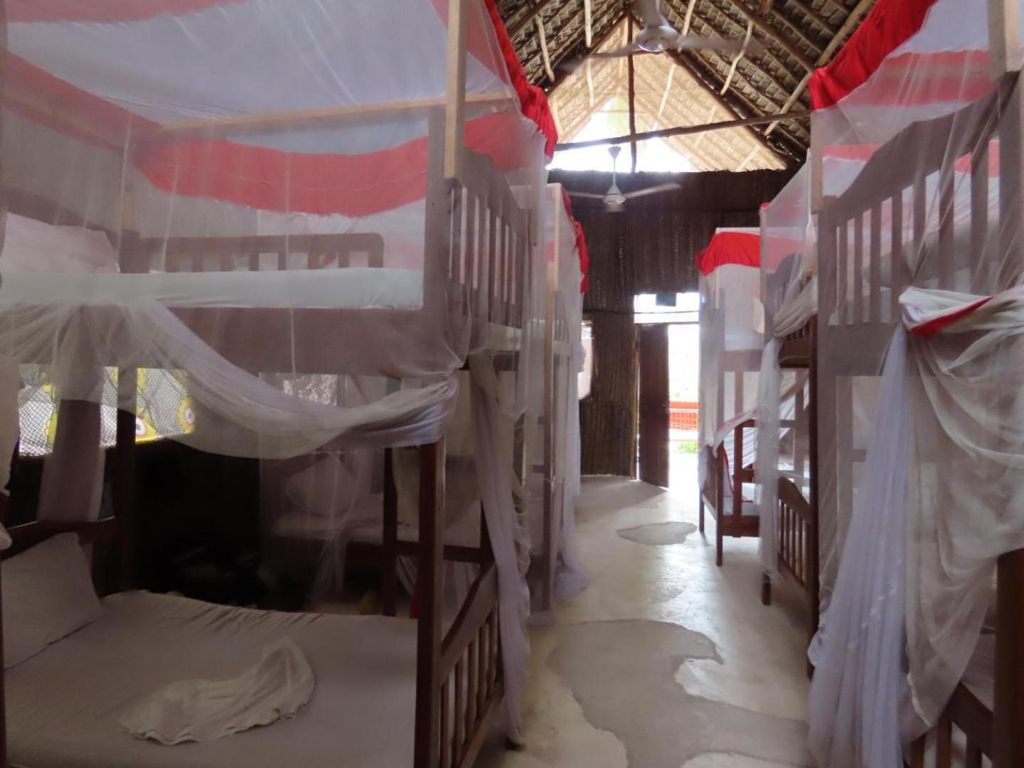 Albergue Drifters Zanzibar Paje Exterior foto